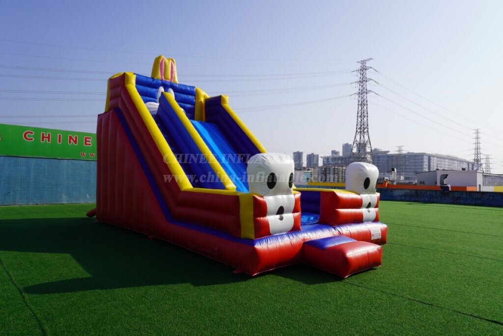 T8-108 Looney Tunes Inflatable Slides