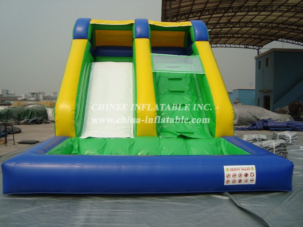 T8-1097 Classic Giant Inflatable Slides With Water Pool