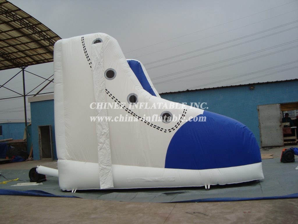 T11-101 Inflatable Basketball Field