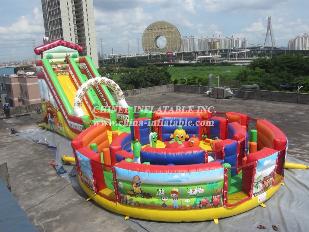 T5-800 Giant Farm Inflatable Funcity