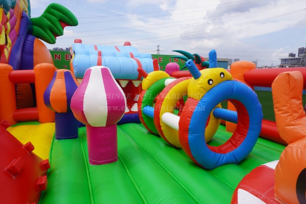 T6-859 Giant Minion Slide Playground