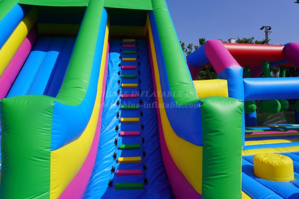 GF2-160 Ultimate Giant Inflatable Kingdom