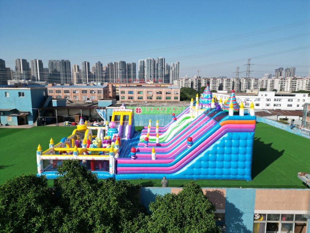 GF2-352 Birthdays Theme Inflatable Park