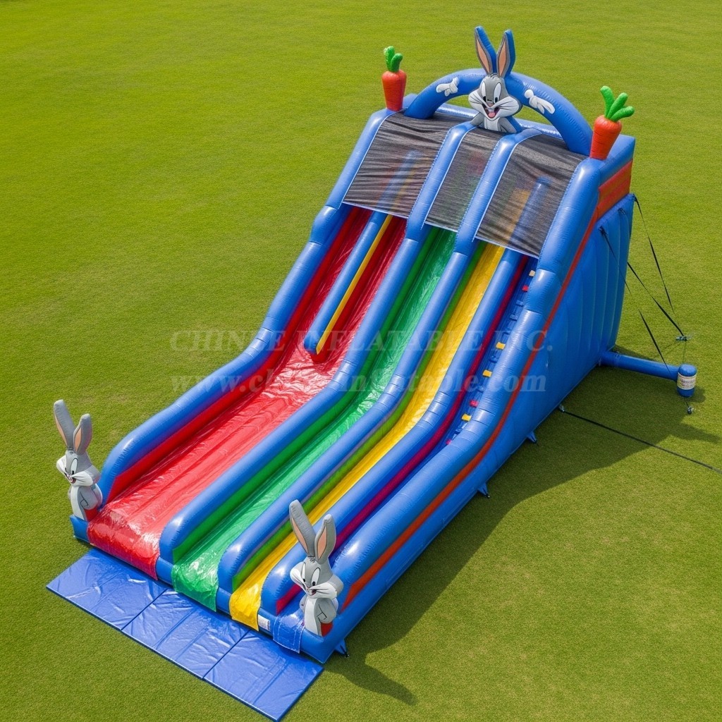 T8-8779 Looney Tunes Inflatable Slide