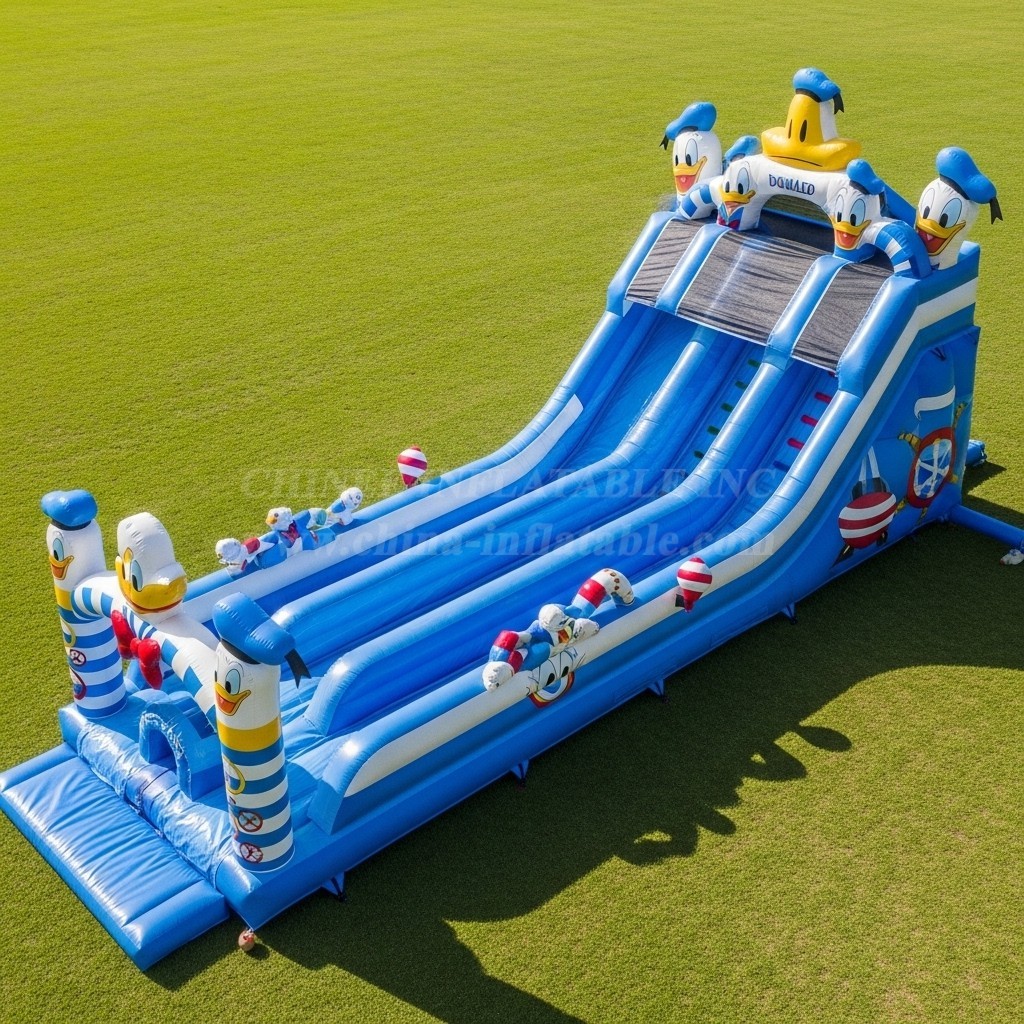 T8-8935 Donald Duck Inflatable Slide