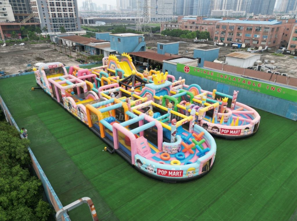 CR2-110 Pop Mart Theme Challenging Run Giant Inflatable Obstacle Courses