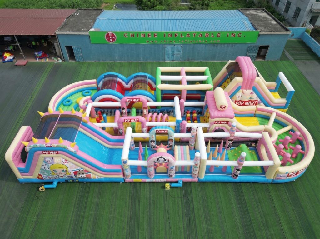 CR2-422 Pop Mart Theme Challenging Run Giant Inflatable Obstacle Courses