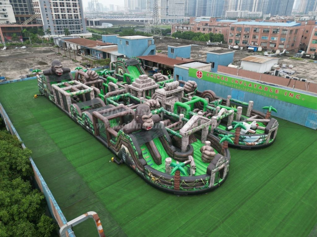 CR2-56 King Kong Theme Challenging Run Giant Inflatable Obstacle Courses
