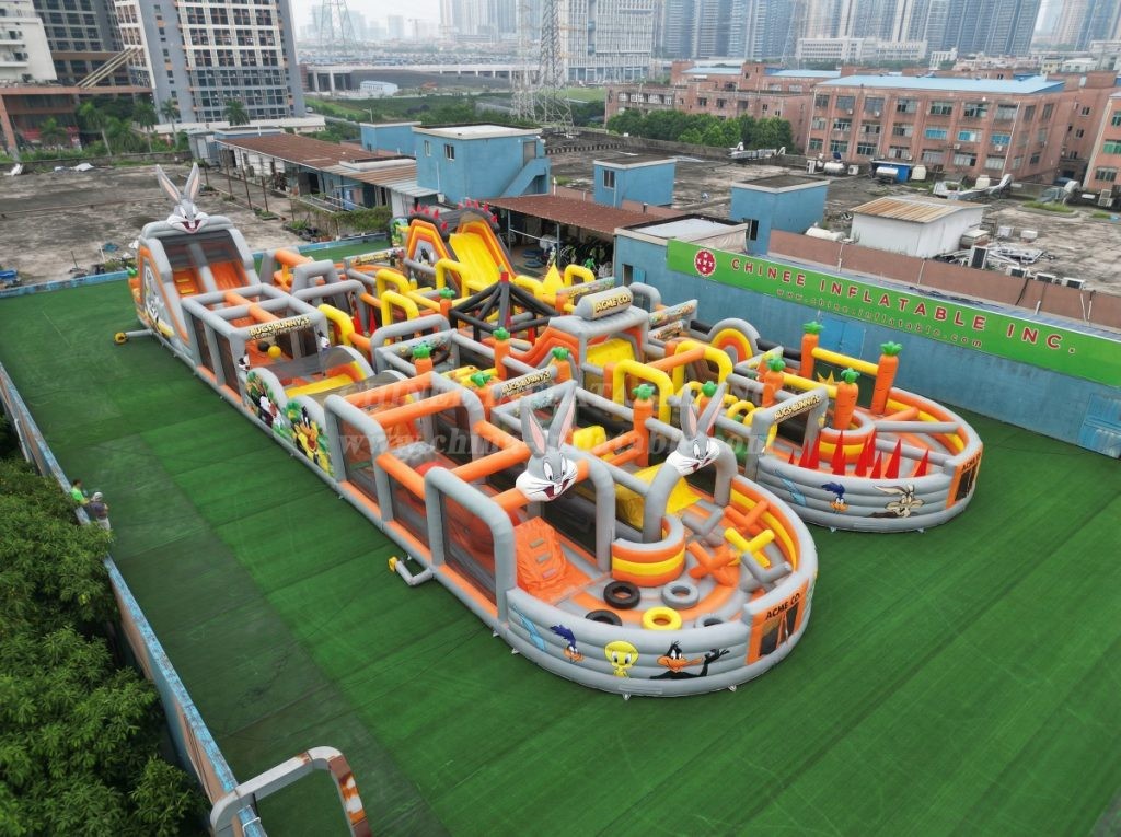 CR2-64 Looney Tunes Theme Challenging Run Giant Inflatable Obstacle Courses