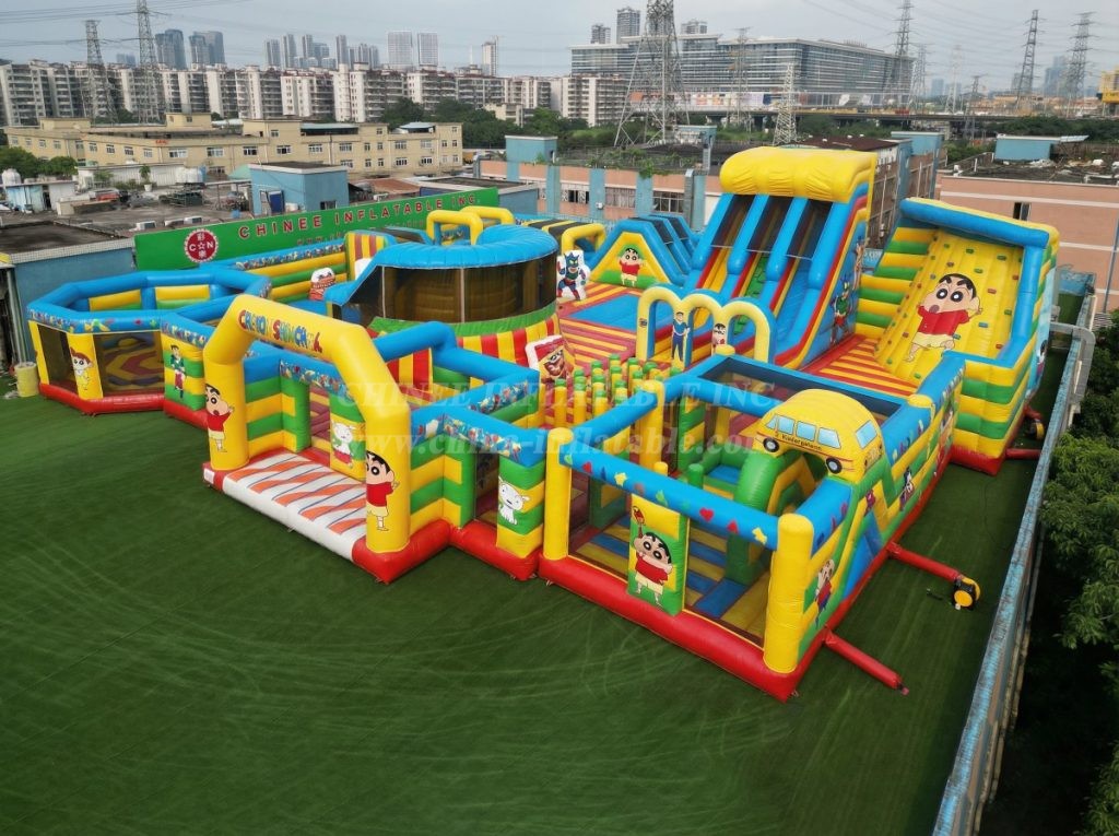 GF3-131 Crayon Shin-chan Theme Inflatable Park