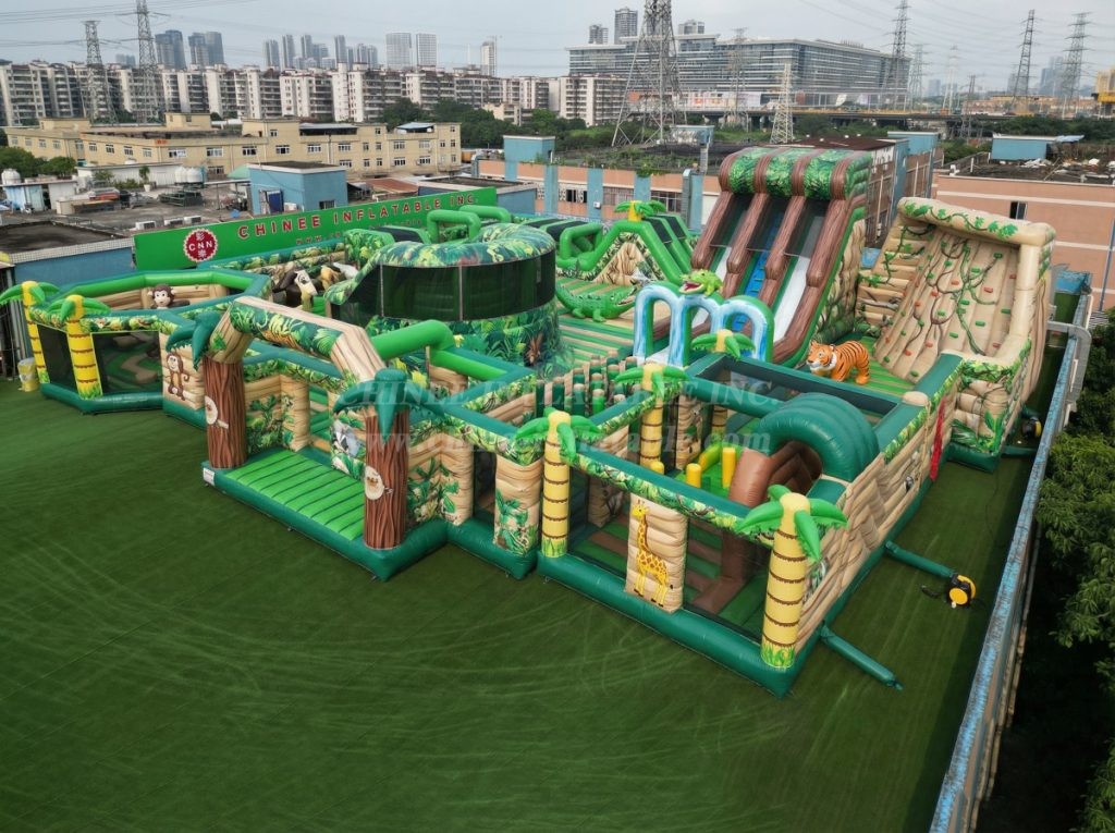 GF3-170 Jungle Theme Inflatable Park