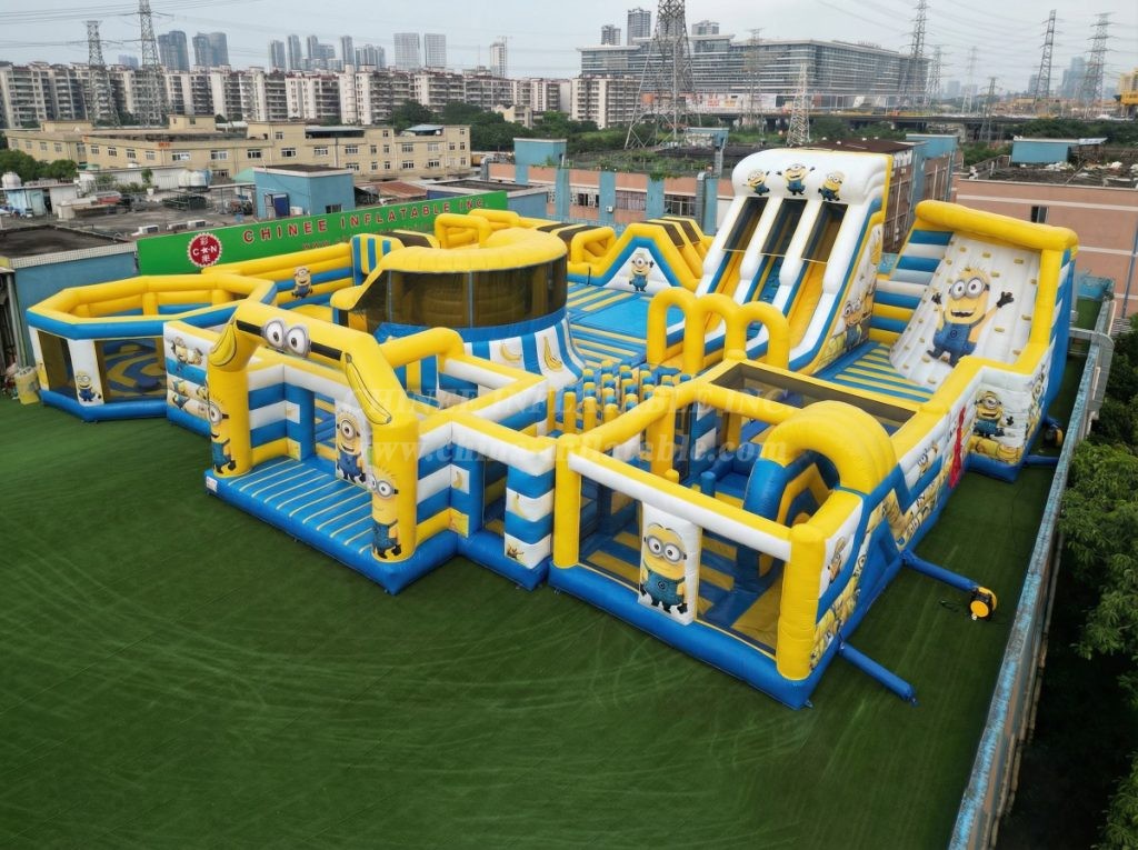 GF3-187 Minions Theme Inflatable Park