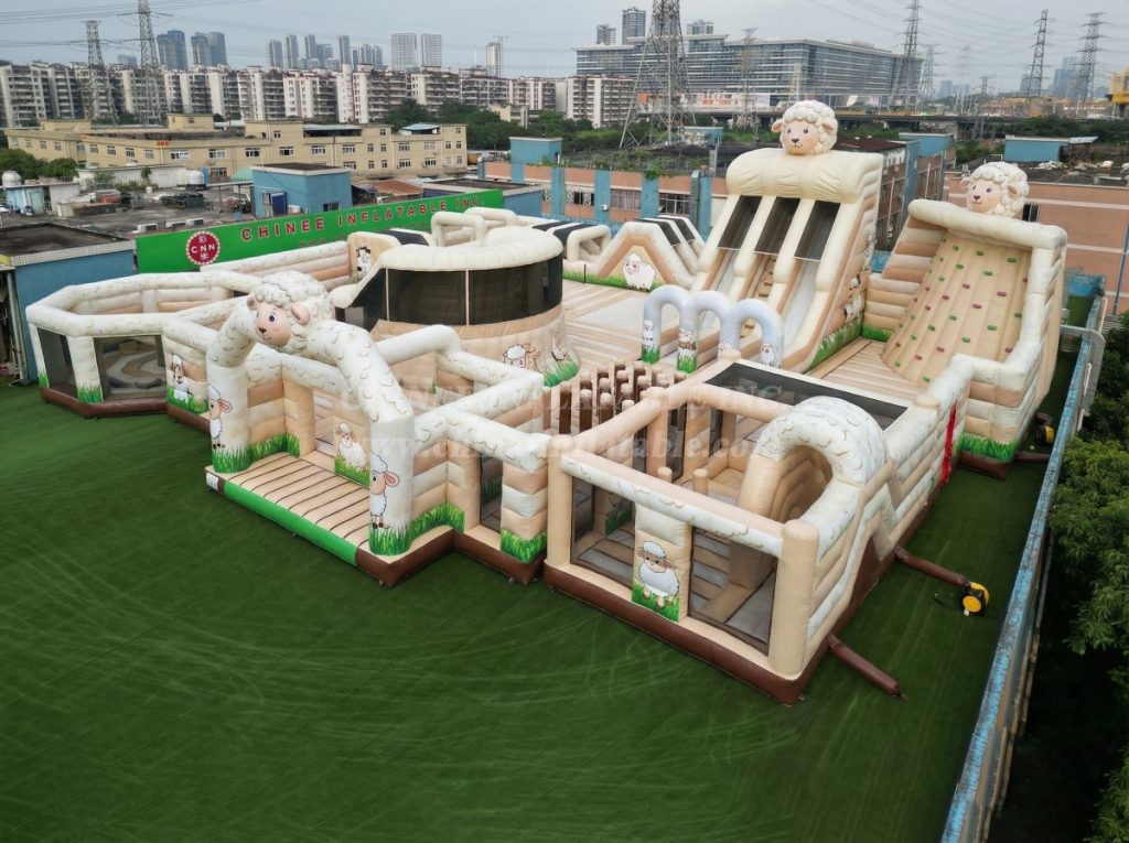GF3-229 Sheep Theme Inflatable Park