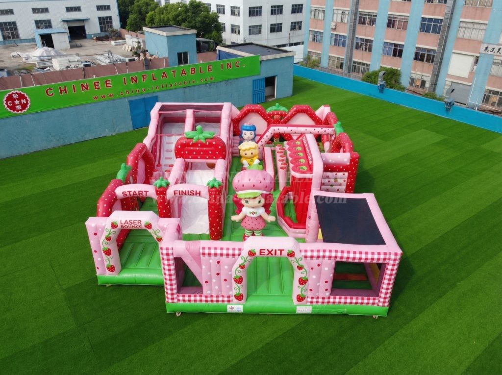 GF3-411 Strawberry Shortcake Theme Inflatable Park
