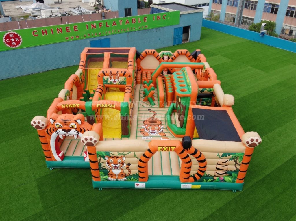 GF3-426 Tiger Theme Inflatable Park