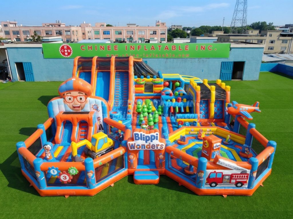 GF3-456 Blippi Wonders Theme Inflatable Park