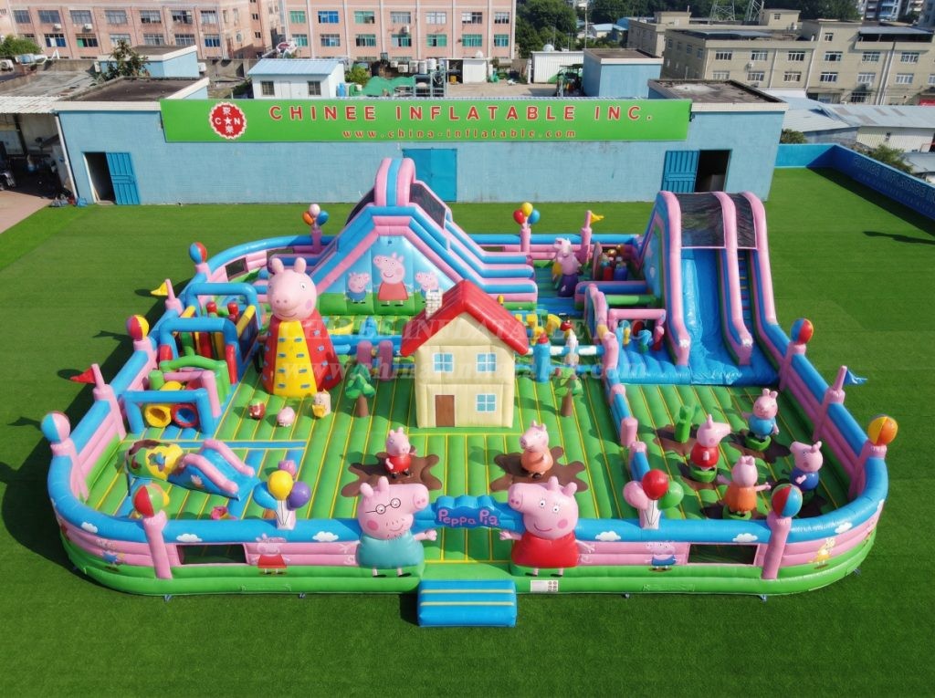 GF3-484 Peppa Pig Theme Inflatable Park