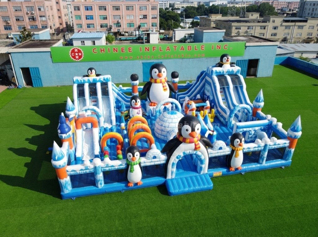 GF3-553 Penguin Theme Inflatable Park