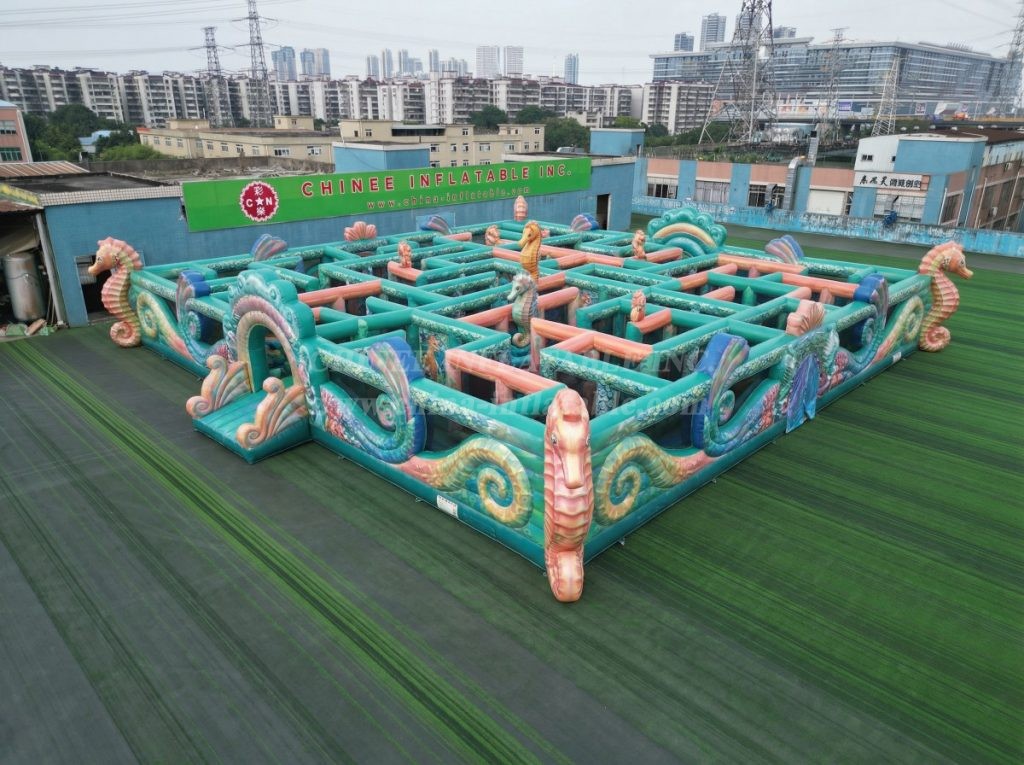 MAZE1-132 Seahorse Theme Inflatable Maze
