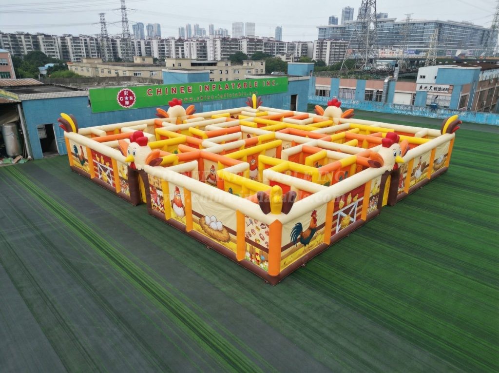MAZE1-29 Chicken Theme Inflatable Maze