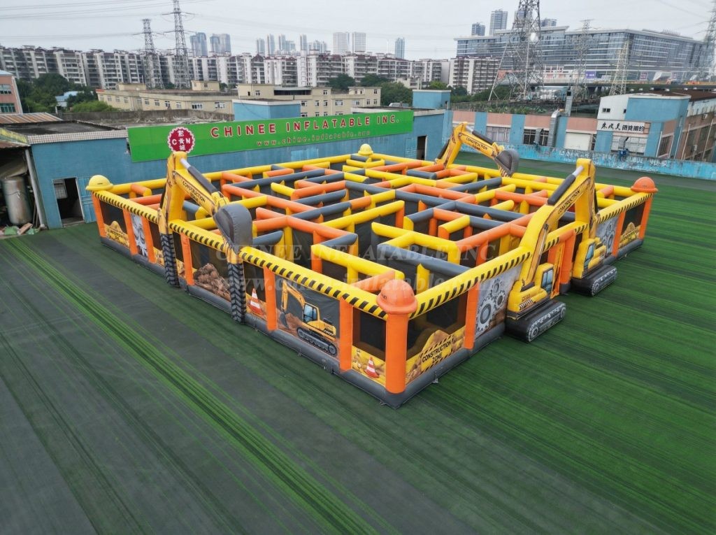 MAZE1-53 Excavator Theme Inflatable Maze