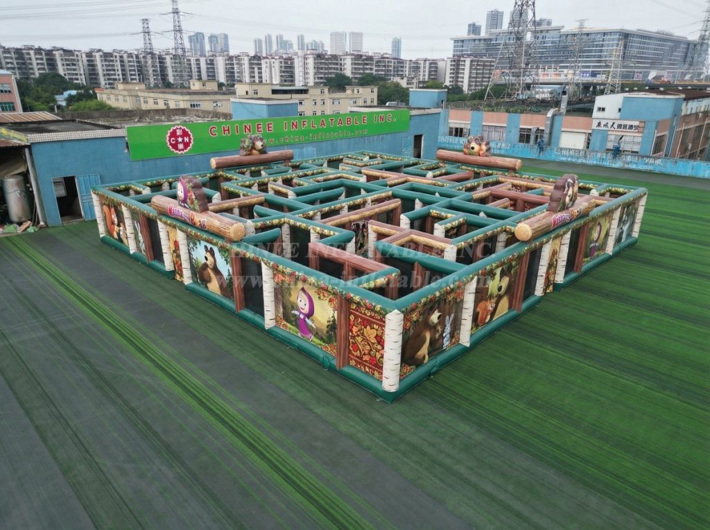 MAZE1-87 Masha and the Bear Theme Inflatable Maze