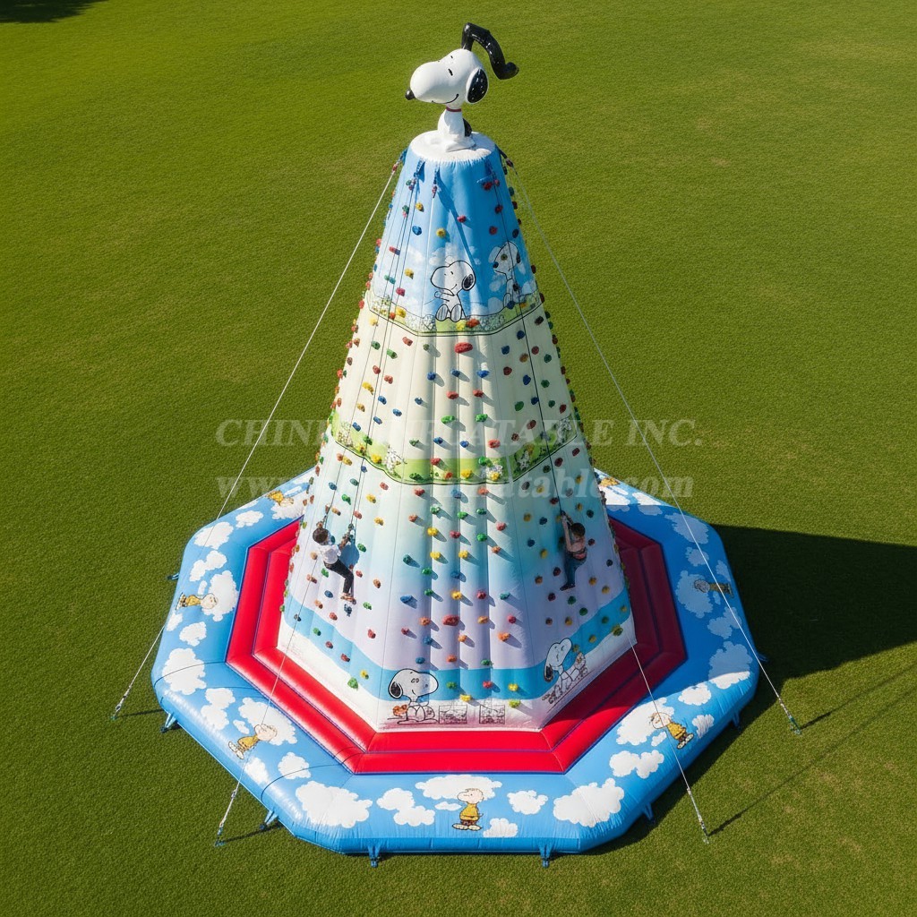T11-4371 Snoopy Theme Inflatable Climbing Wall