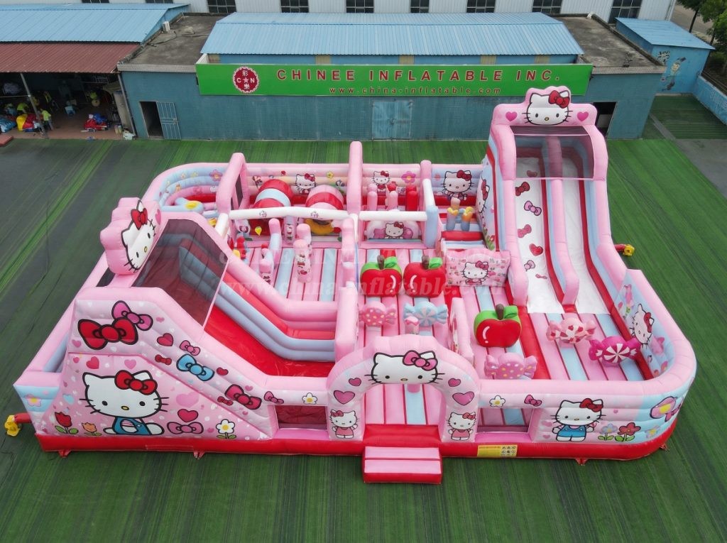GF3-605 Hello Kitty Theme Inflatable Park