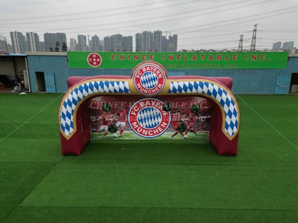 T11-7057 Bayern Munich Theme Inflatable Football Shoot Out Game