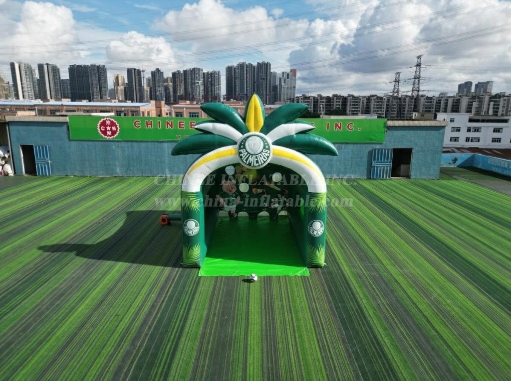 T11-7211 Palmeiras Theme Inflatable Football Shoot Out Game