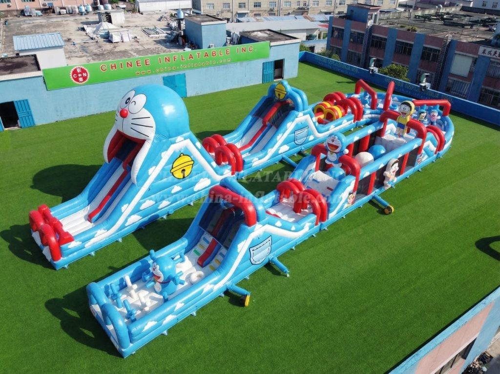 CR2-551 Doraemon Theme Giant Inflatable Obstacle Courses Challenging Run