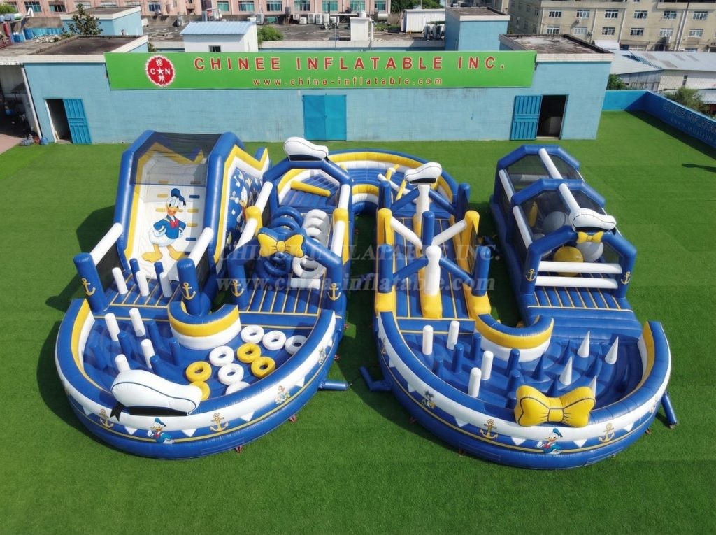 CR2-721 Donald Duck Theme Ginat Inflatable Obstacle Courses Challenging Run