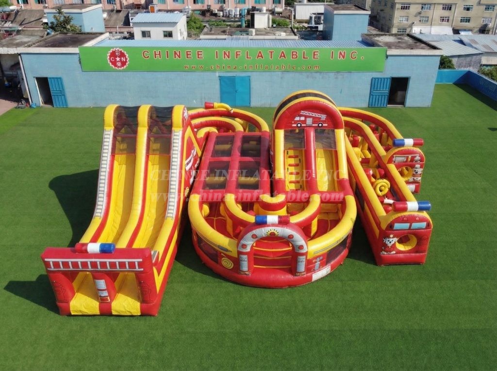 CR2-796 Firetruck Theme Giant Inflatable Obstacle Courses Challenging Run