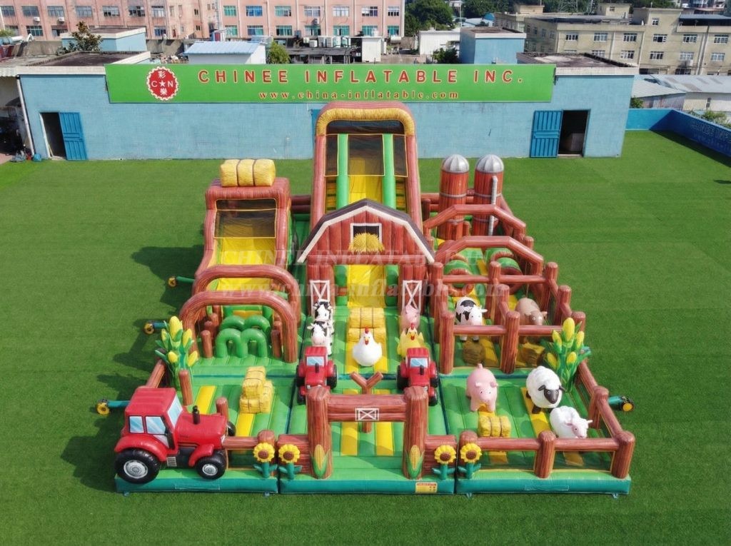GF3-747 Farm Theme Inflatable Playground