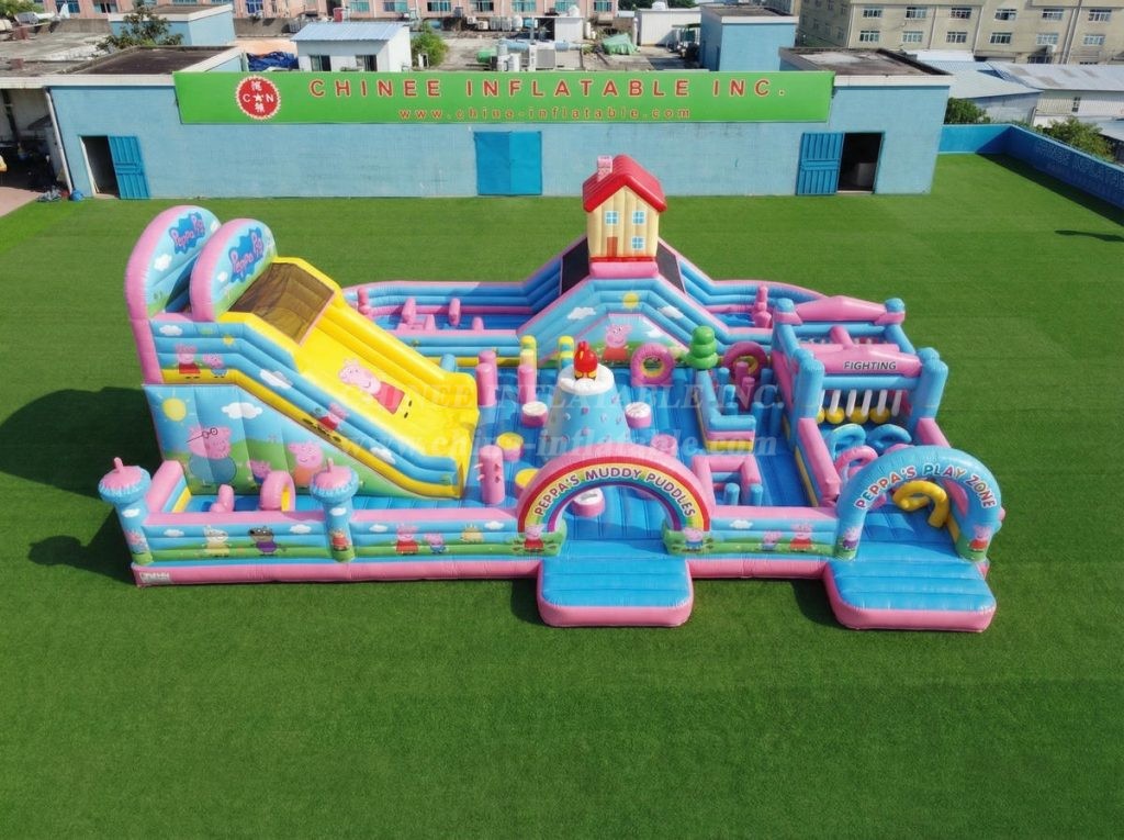 GF3-812 Peppa Pig Theme Inflatable Playground