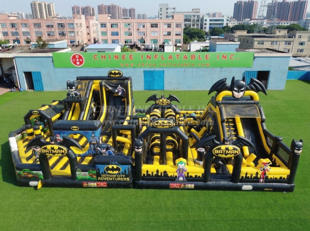 GF3-853 Batman Theme Inflatable Park