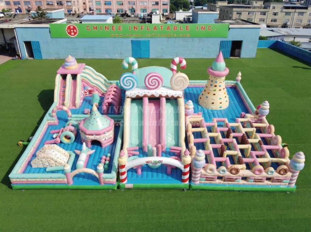 GF3-896 Candy Theme Inflatable Park