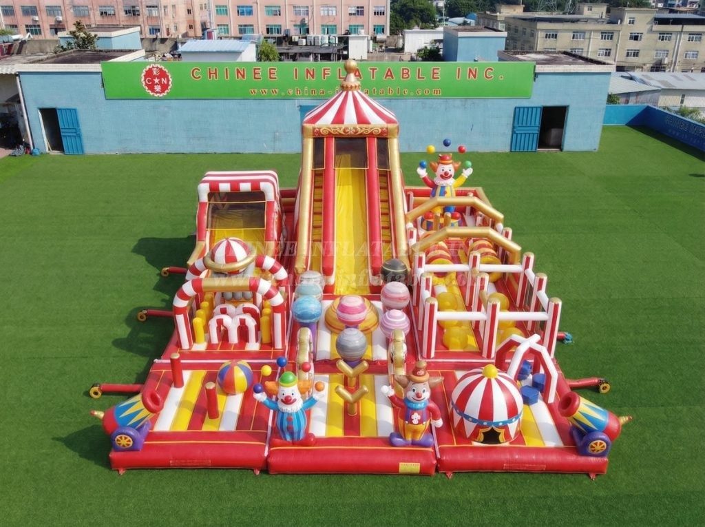 GF3-946 Circus Theme Inflatable Playground