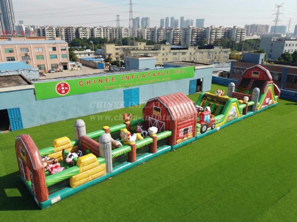 T7-4546 Farm Theme Infltable Obstacle Courses