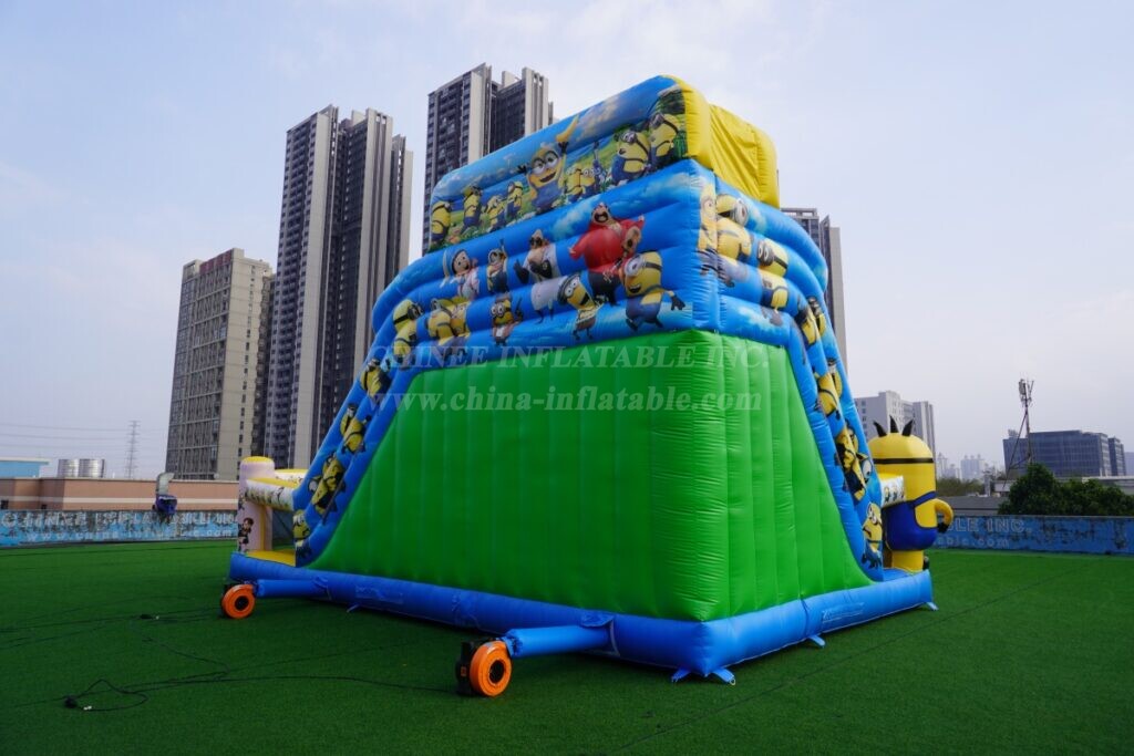 T6-8488 Minions themed Inflatable FunCity