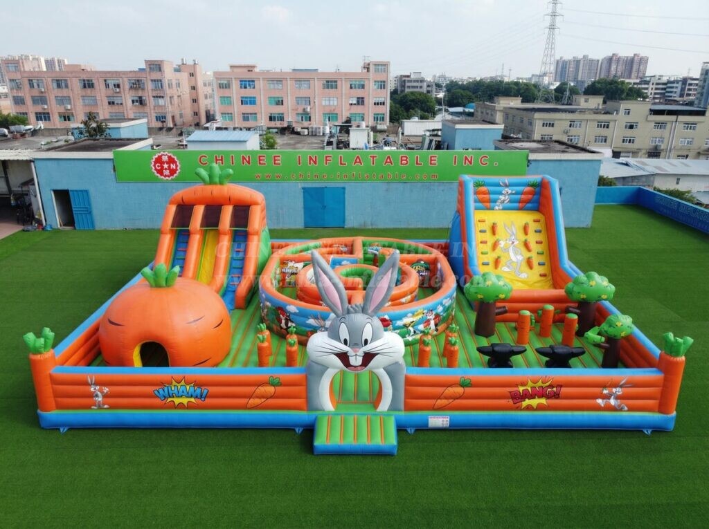 GF3-1475 Looney Tunes Theme Inflatable Playground