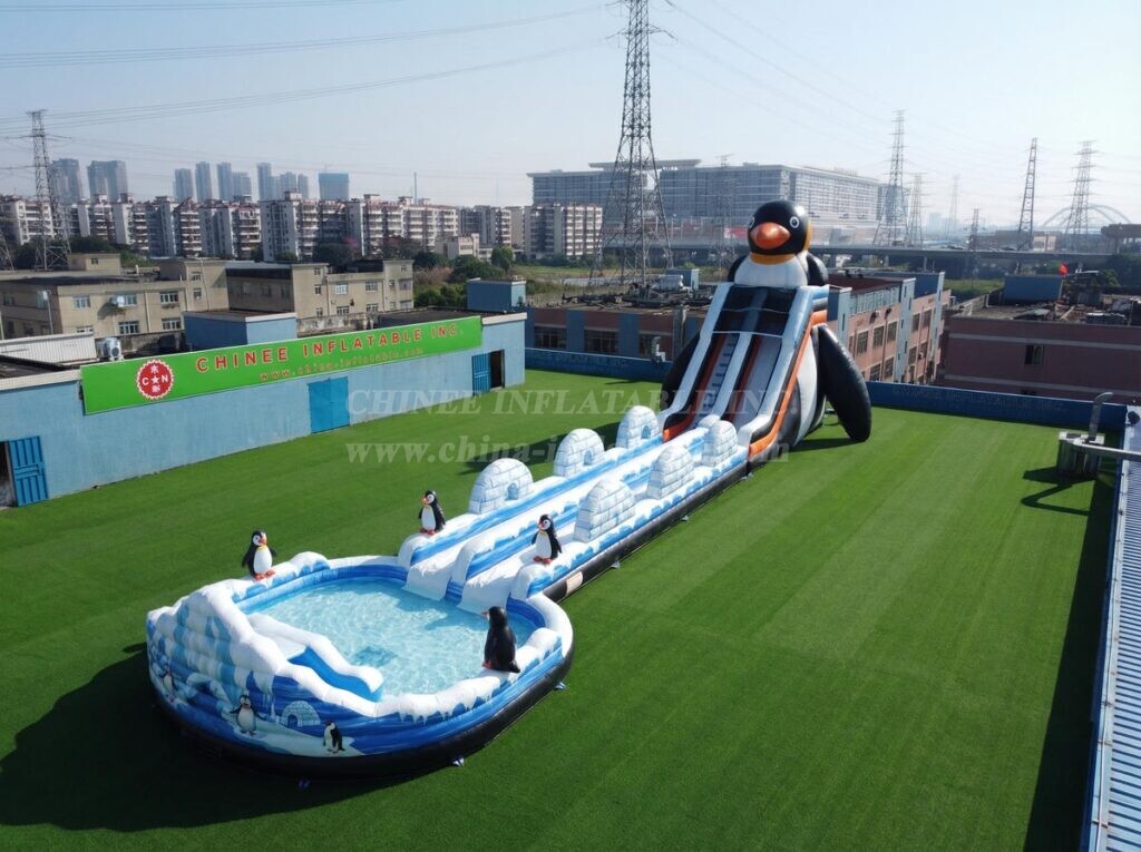 GS2-169 Penguin Theme Giant Inflatable Water Slide