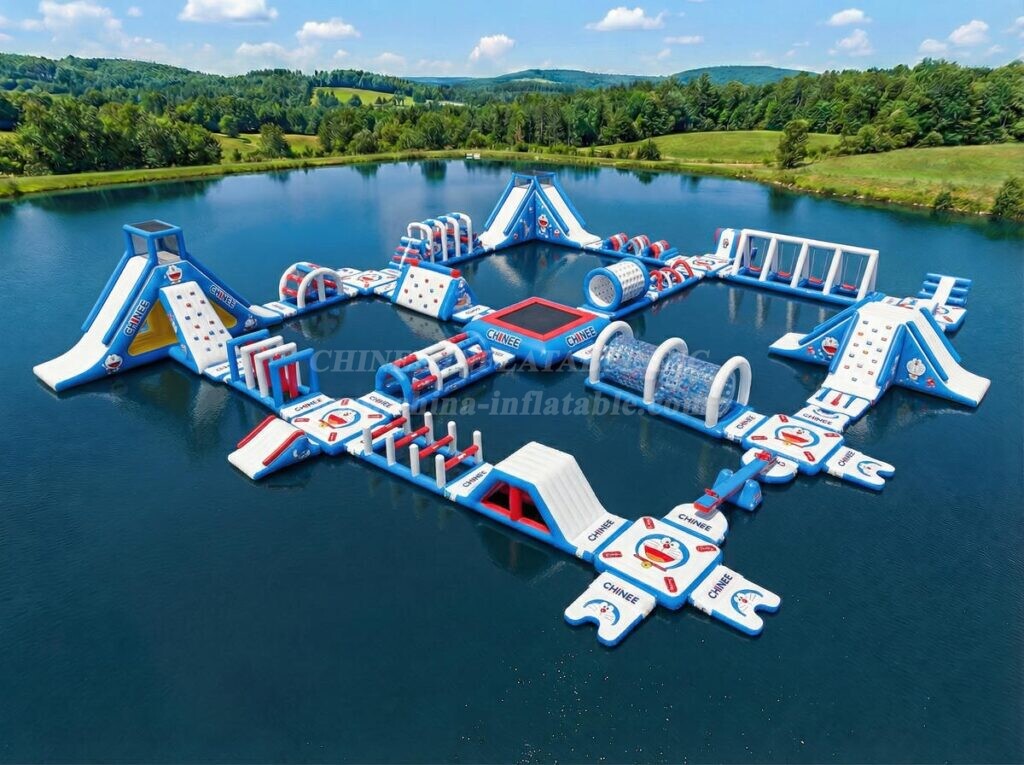 S680 Doraemon Theme Inflatable Water Park