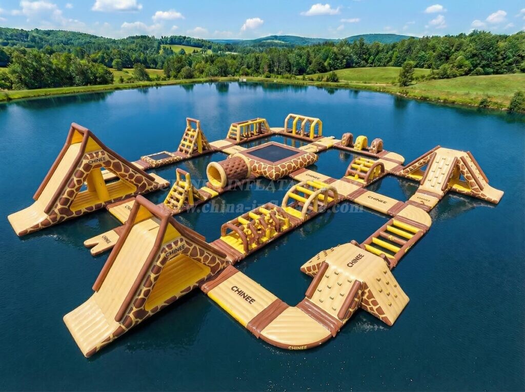 S686 Giraffe Theme Inflatable Water Park