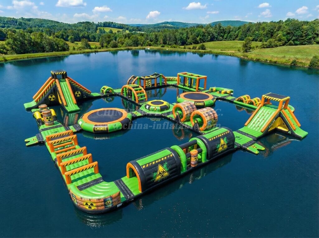 S829 Toxic Theme Inflatable Water Park